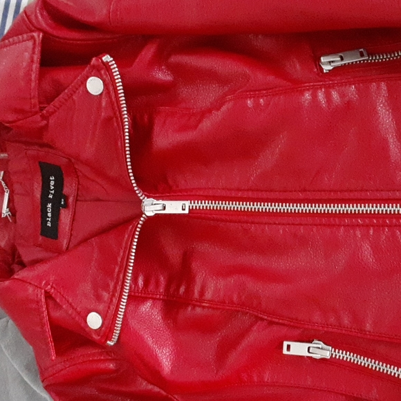 Black rivet leather jacket - Picture 2 of 3